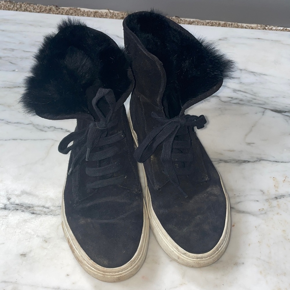 Vince. Fur and suede sneakers size 6